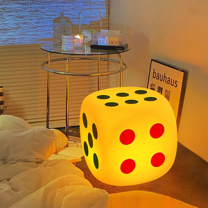 网红客厅卧室方块落地灯ins风创意骰子凳台灯沙发一体充电氛围灯